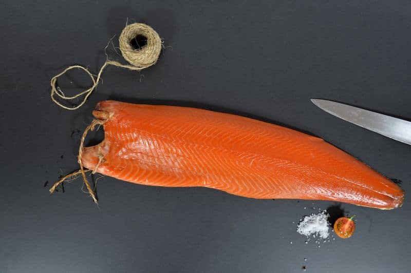 Le filet de saumon fumé ficelle